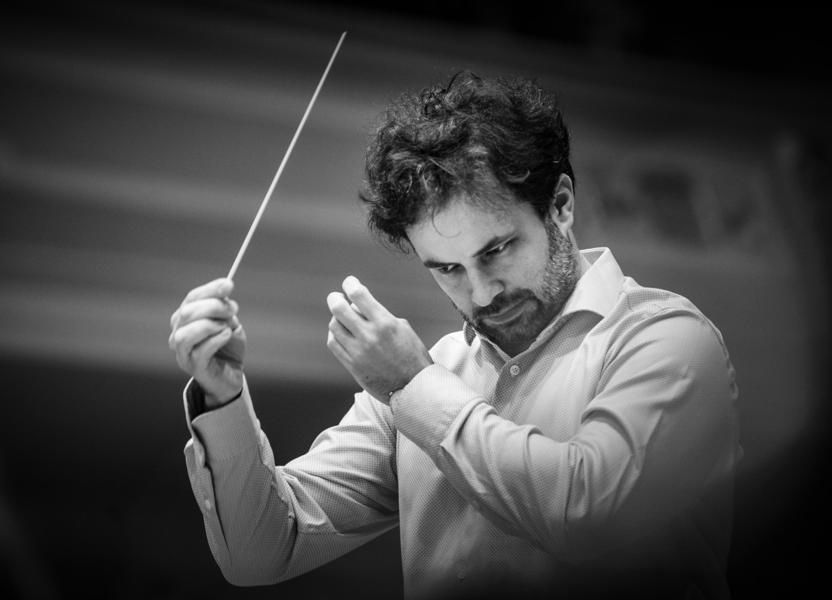 conductor Łukasz Borowicz